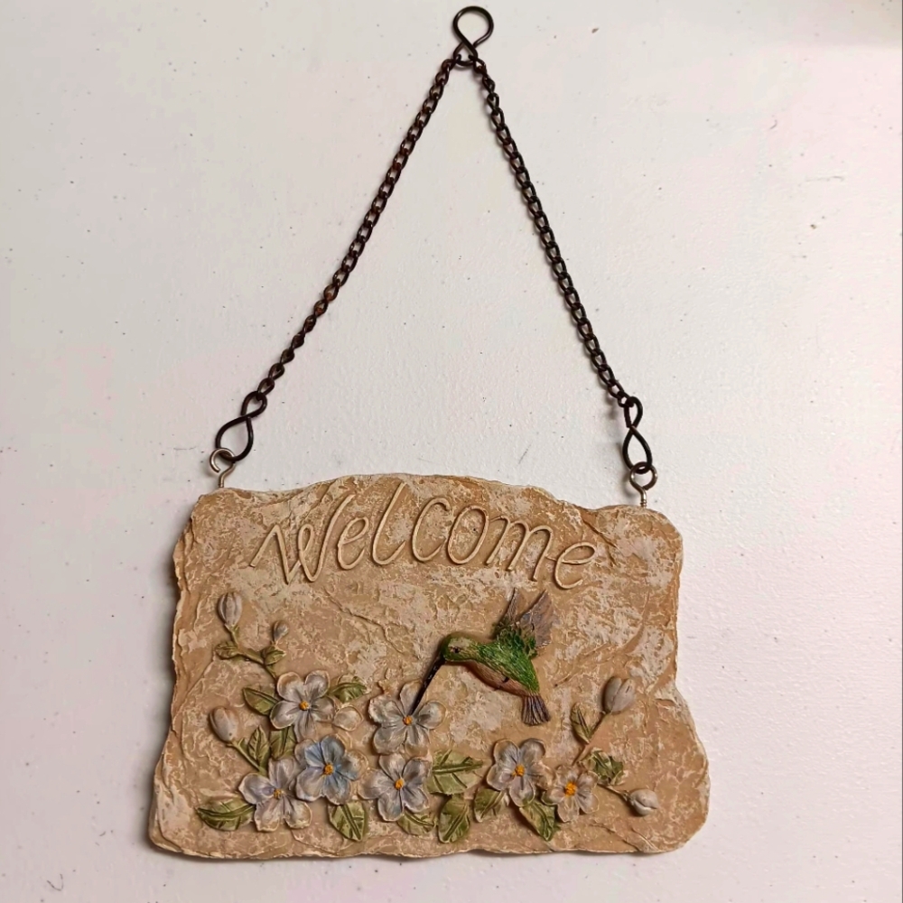 Welcome Sign with Hummingbird Wall Hanging EUC